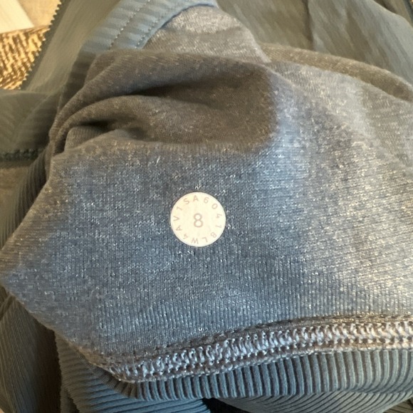 Lululemon Jacket Women Size 8 Green Hooded Lined Performance Full Zip Gym - Picture 8 of 10